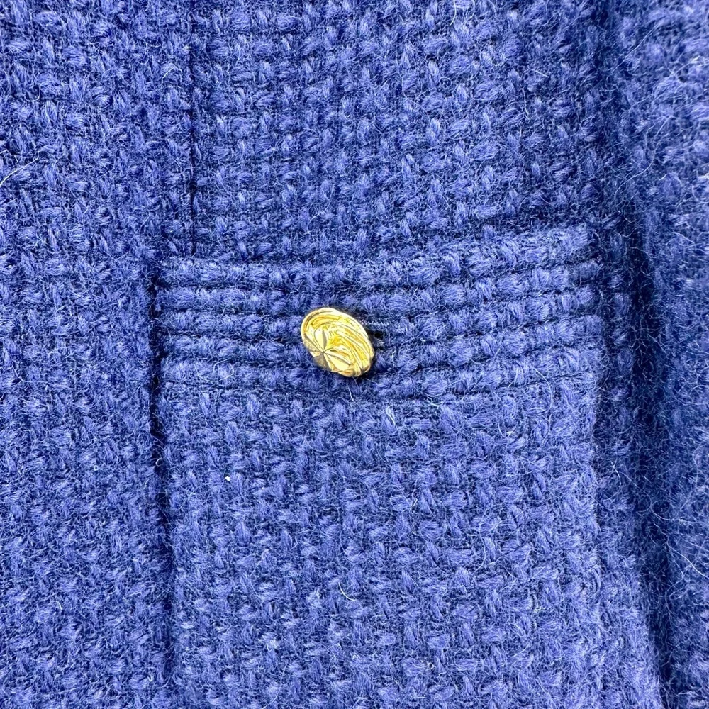 CHANEL Vintage Chanel Boutique Blue Bouclé Jacket Pocket Gold Clover Buttons